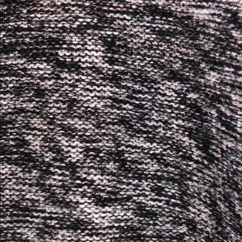 Sweater - Picture 5 of 5